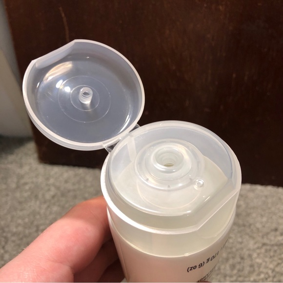 Herbal Essences Totally Twisted Curl Scrunching Gel, Mixed Berry Essentials, 6oz - Picture 5 of 7